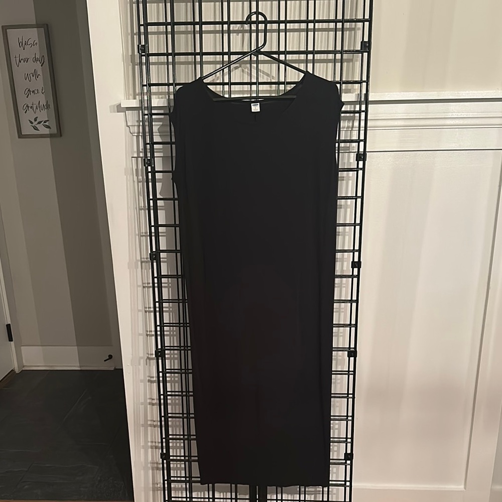 Black Women's Sleeveless Dress